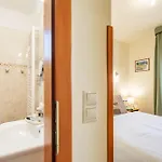 شقة 200m To Family House With Garden At Super Location