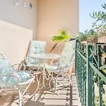 شقة 200m To Family House With Garden At Super Location بالاتونفوريد