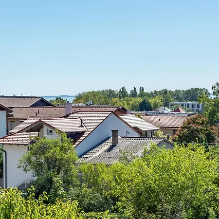 公寓 200m To Family House With Garden At Super Location *