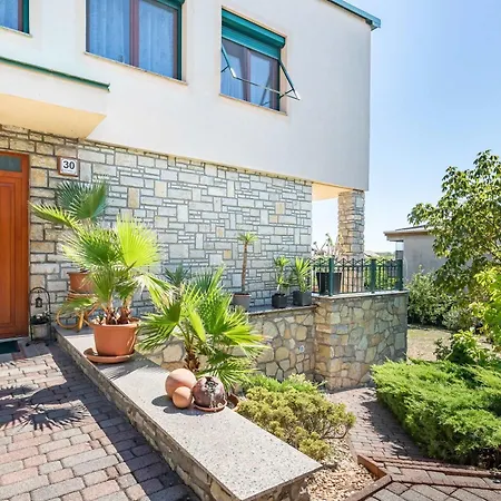 公寓 200m To Family House With Garden At Super Location 巴拉顿菲赖德
