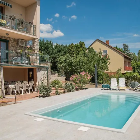 公寓 200m To Family House With Garden At Super Location