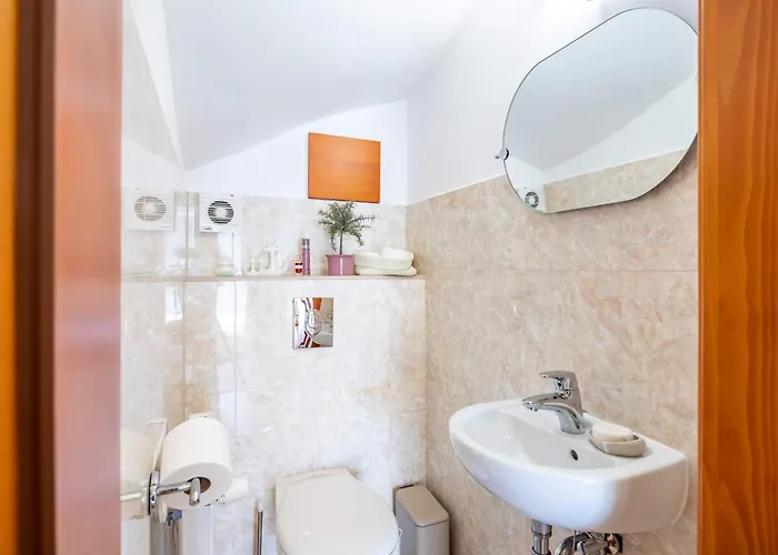 Apartament 200m To Family House With Garden At Super Location Balatonfüred