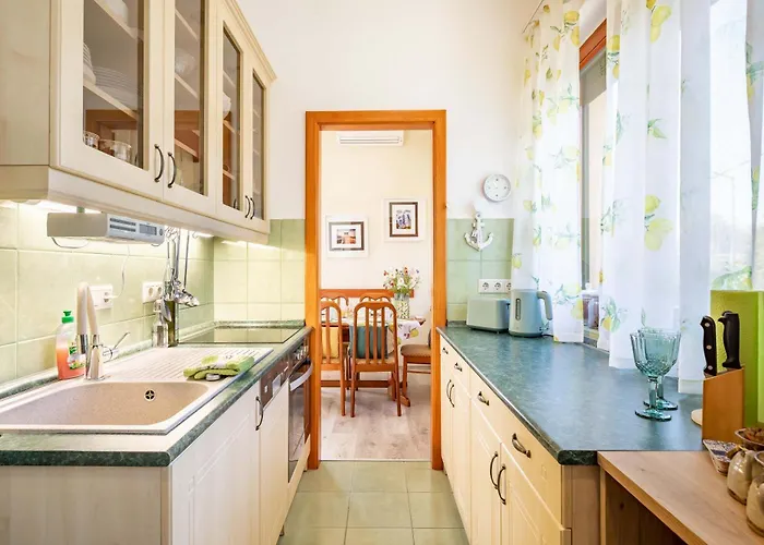 200m To Family House With Garden At Super Location Balatonfured