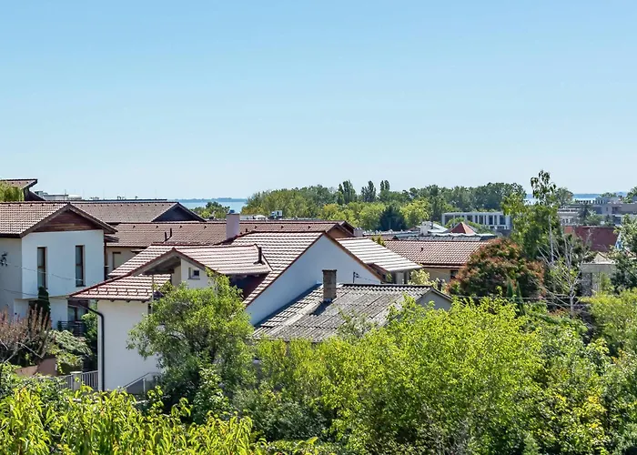 Apartament 200m To Family House With Garden At Super Location *