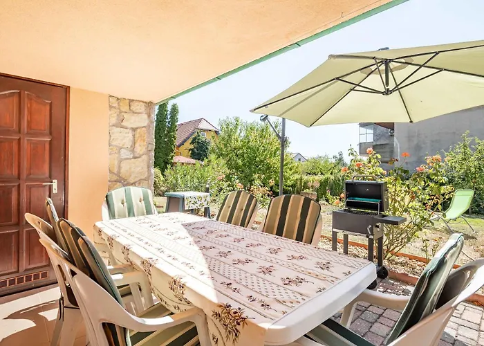 200m To Family House With Garden At Super Location * Balatonfured