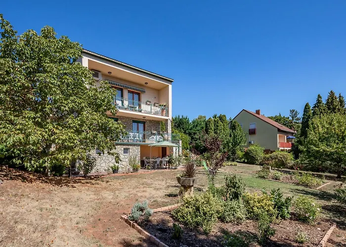 Apartament 200m To Family House With Garden At Super Location *