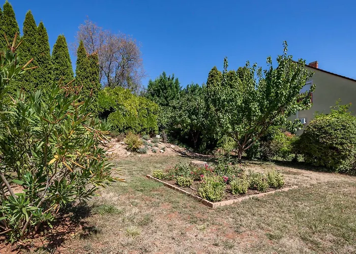 200m To Family House With Garden At Super Location Balatonfured